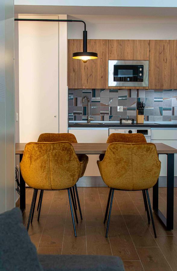 Apartamentos 1 Abril Málaga Kültér fotó