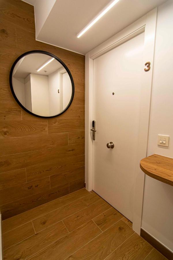 Apartamentos 1 Abril Málaga Kültér fotó