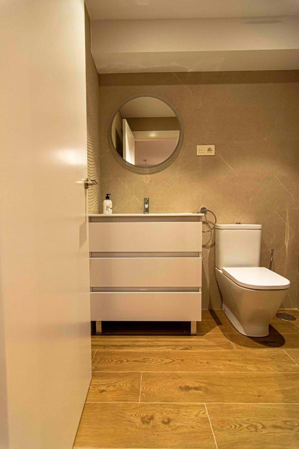 Apartamentos 1 Abril Málaga Kültér fotó