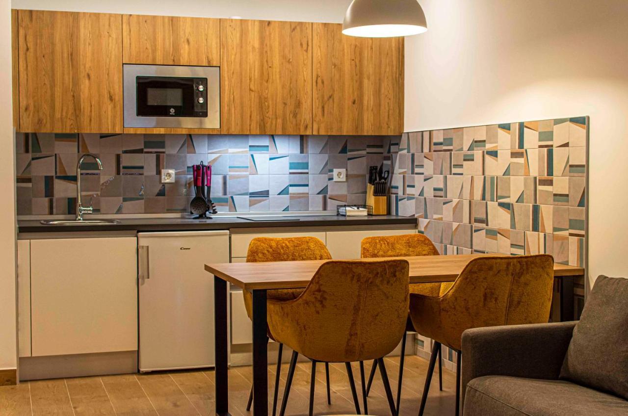 Apartamentos 1 Abril Málaga Kültér fotó
