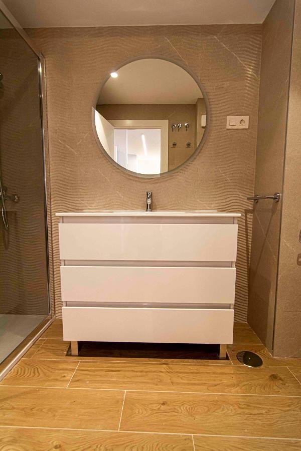 Apartamentos 1 Abril Málaga Kültér fotó